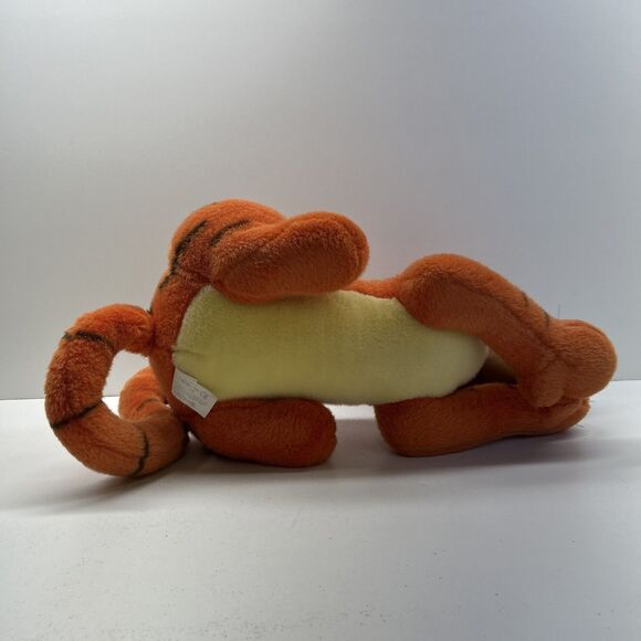 Vintage Disney Winnie the Pooh Tigger Lying Down Plush 21 Inch Original Tag - Picture 9 of 9